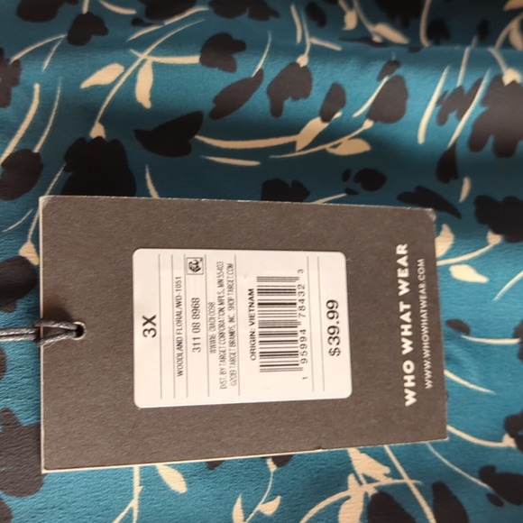 NWT- 3X WHO WHAT WEAR dress in green and black woodland floral long sleeves - Picture 9 of 10